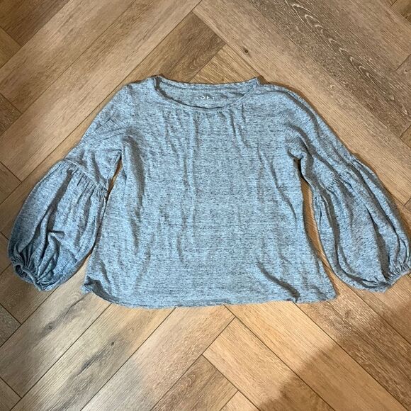LOFT Puff Sleeve Top - Picture 1 of 3